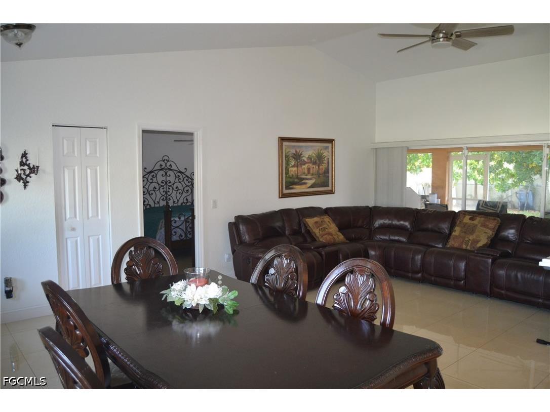 622 SE 10th Avenue Cape Coral FL 33990 2026021070 image5
