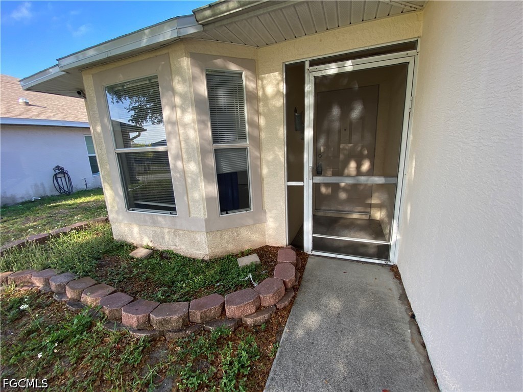 622 SE 13th Place Cape Coral FL 33990 2026016465 image3