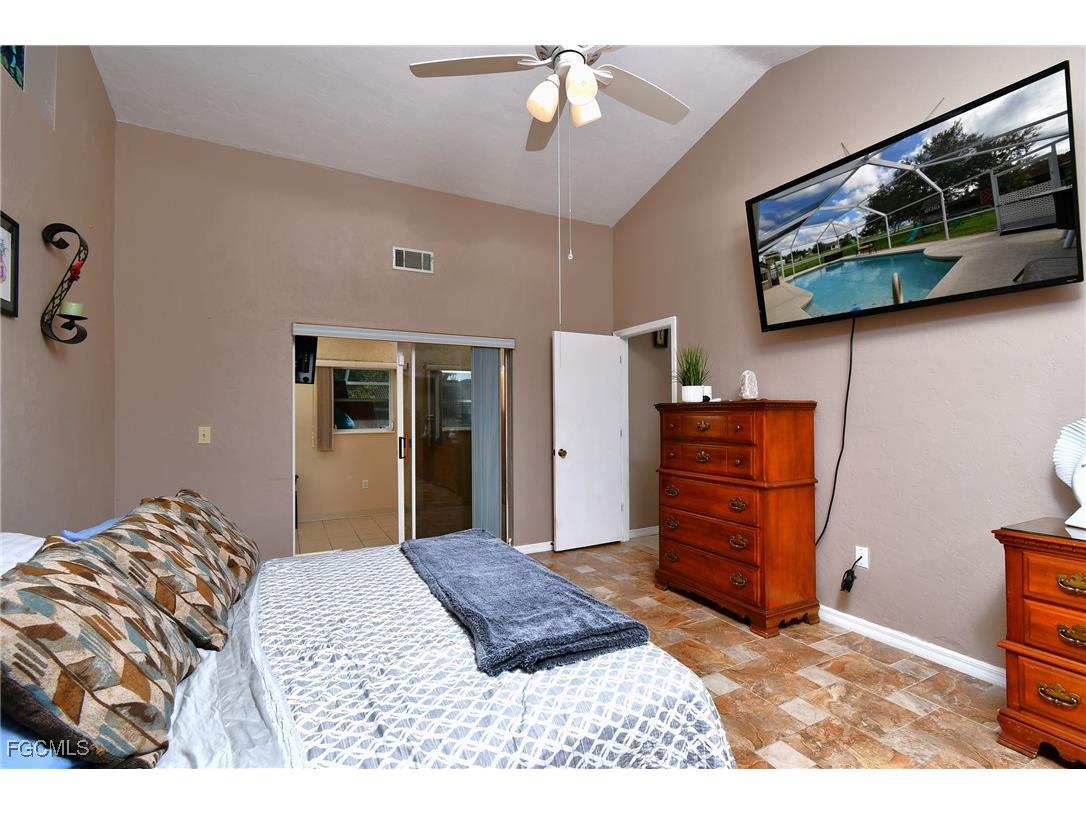 622 Weston Road Lehigh Acres FL 33936 2025008604 image9