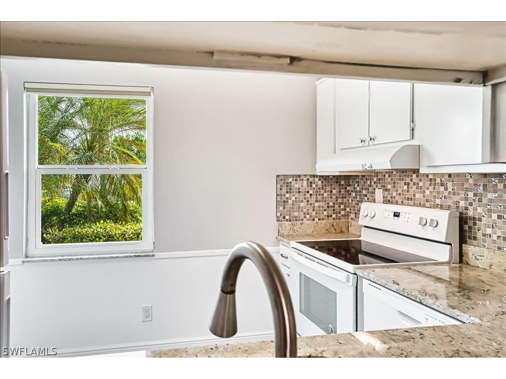 6220 Augusta Drive #107 Fort Myers FL 33907 226010347 image4