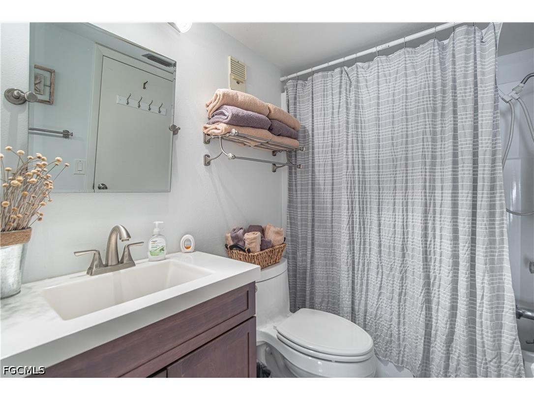 6220 Augusta Drive #307 Fort Myers FL 33907 2026016488 image9