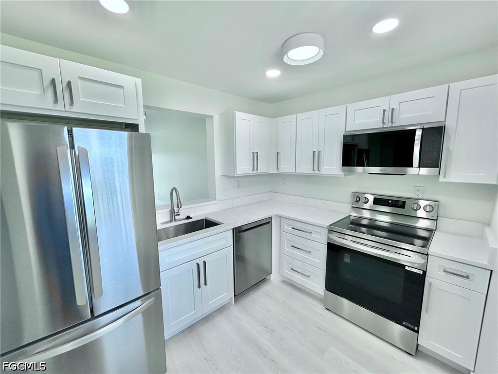 6220 Augusta Drive #413 Fort Myers FL 33907 2026019260 image1