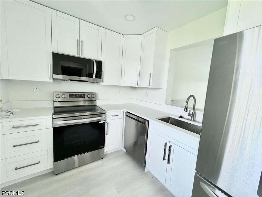 6220 Augusta Drive #414 Fort Myers FL 33907 2026019664 image2