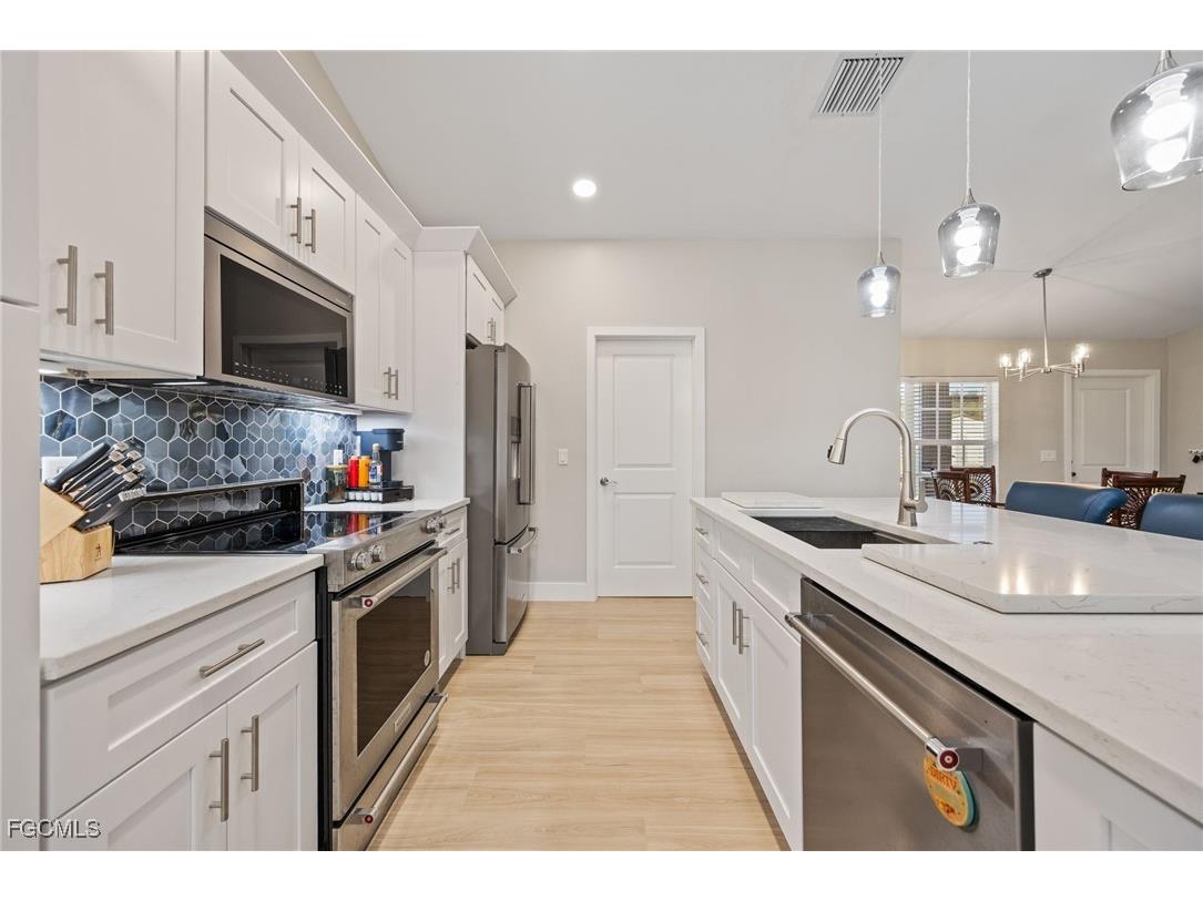 6221 Astoria Avenue Fort Myers FL 33905 2025006744 image15