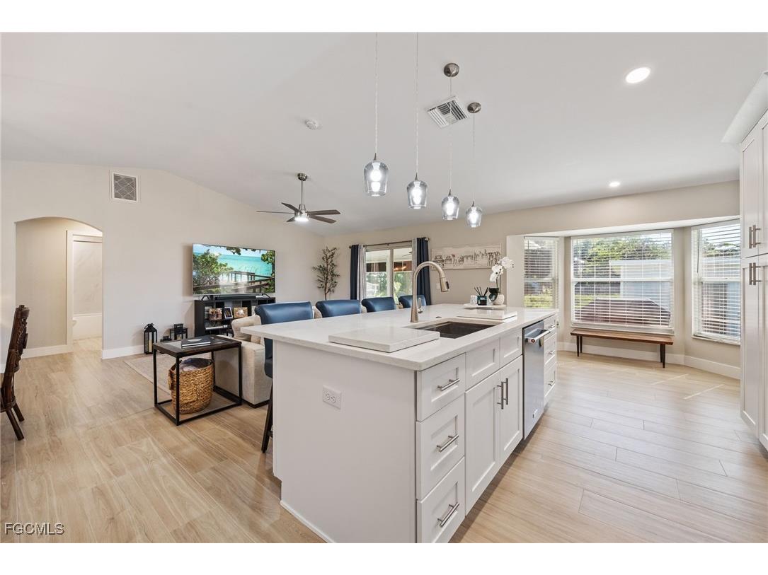 6221 Astoria Avenue Fort Myers FL 33905 2025006744 image16