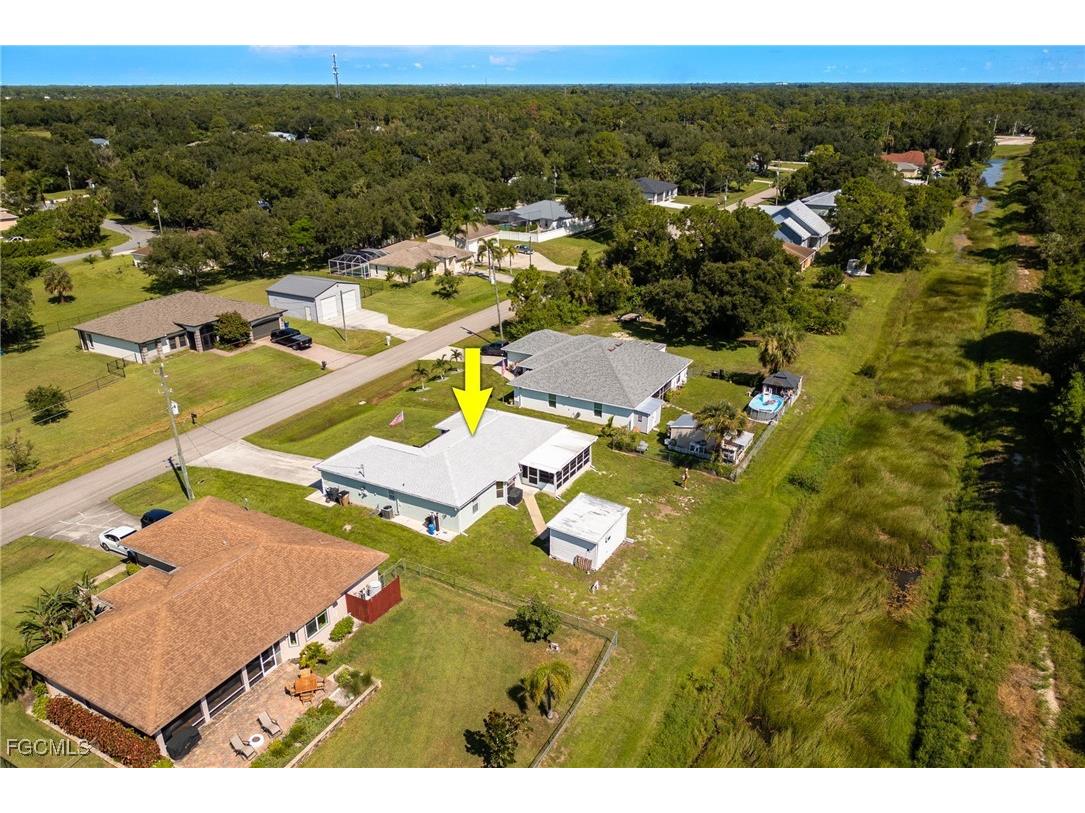 6221 Astoria Avenue Fort Myers FL 33905 2025006744 image35