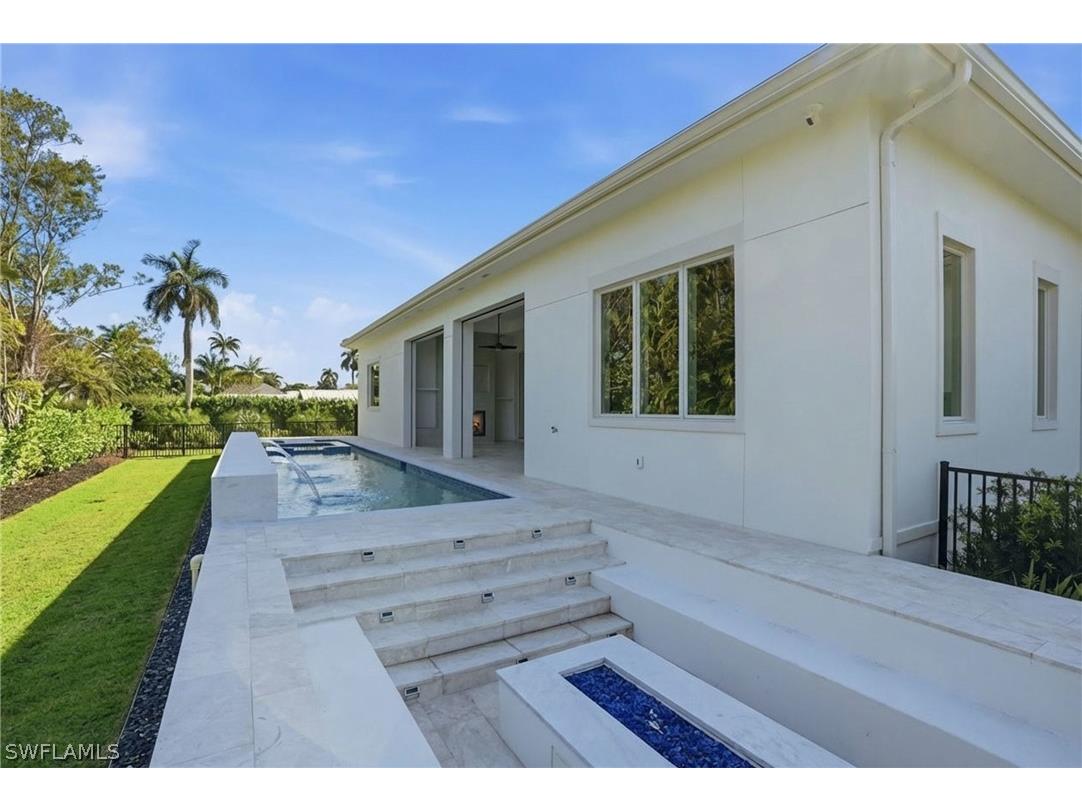 623 Park Shore Drive Naples FL 34103 226006171 image46