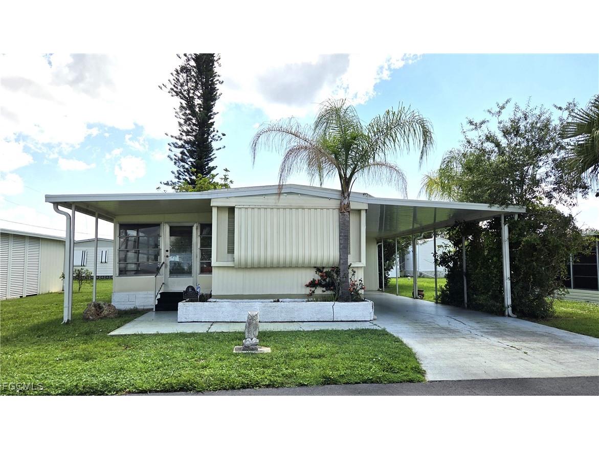 623 Vista Drive North Fort Myers FL 33917 2025001137 image1