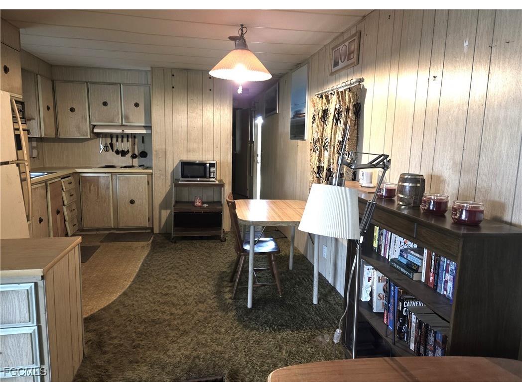 623 Vista Drive North Fort Myers FL 33917 2025001137 image9