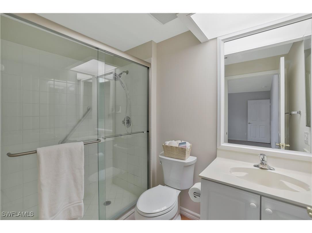 6230 Reserve Circle #703 Naples FL 34119 225028820 image16