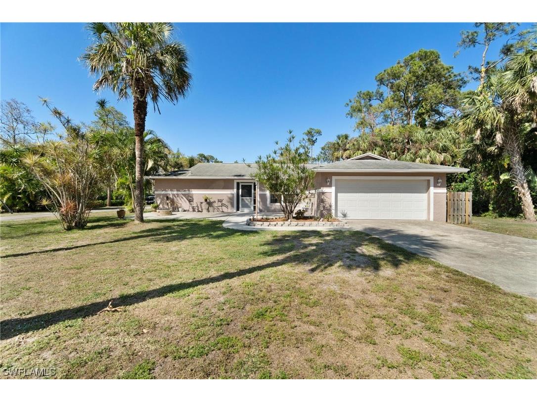 6235 Lancewood Way Naples FL 34116 223014271 image1