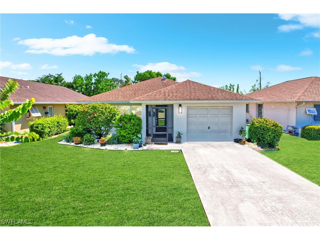 624 104th Avenue N Naples FL 34108 223079461 image1