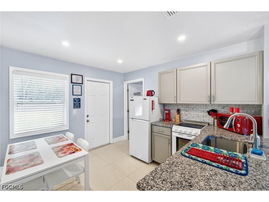 624 SE 46 Street #1 Cape Coral FL 33904 2026019009 image18
