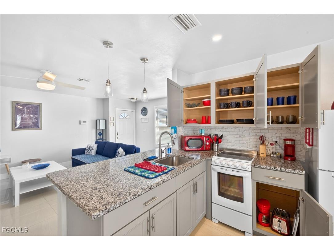 624 SE 46th Street Cape Coral FL 33904 2026001160 image47