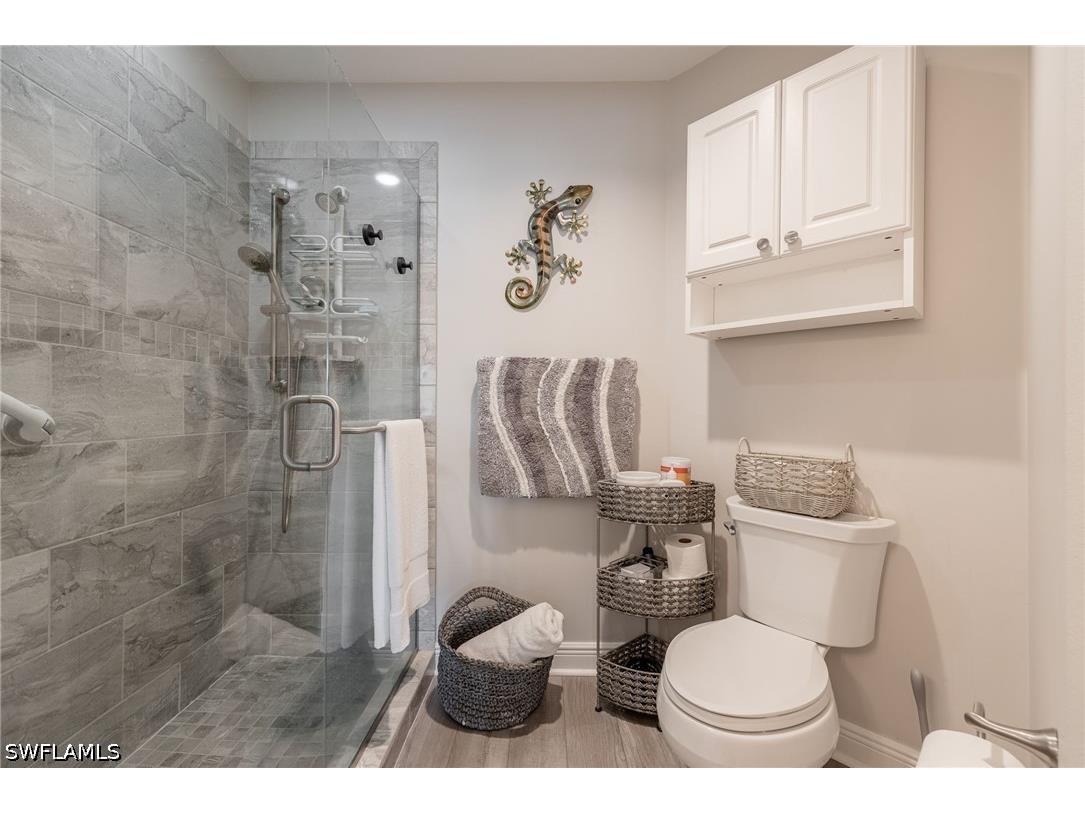 624 Windsor Square #201 Naples FL 34104 226021924 image11