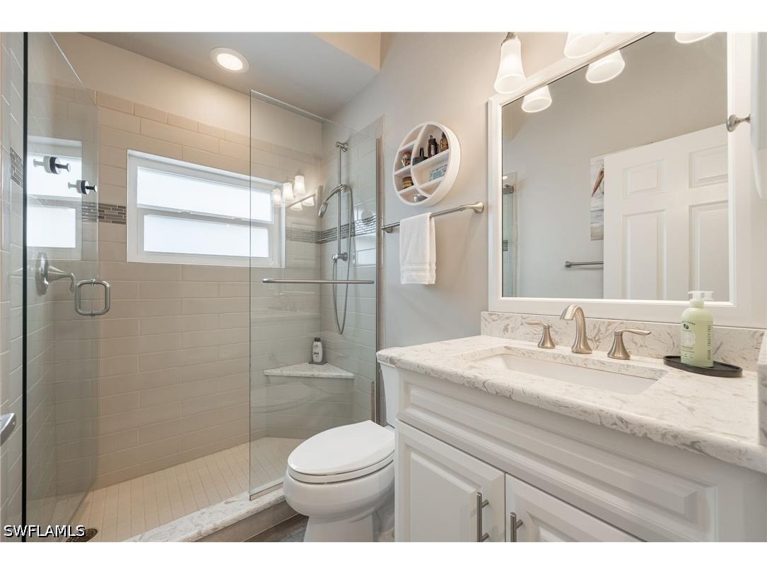 624 Windsor Square #201 Naples FL 34104 226021924 image13
