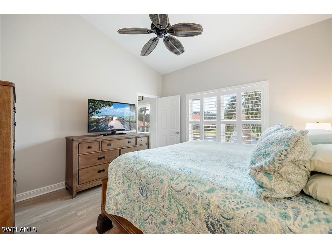 624 Windsor Square #201 Naples FL 34104 226021924 image9