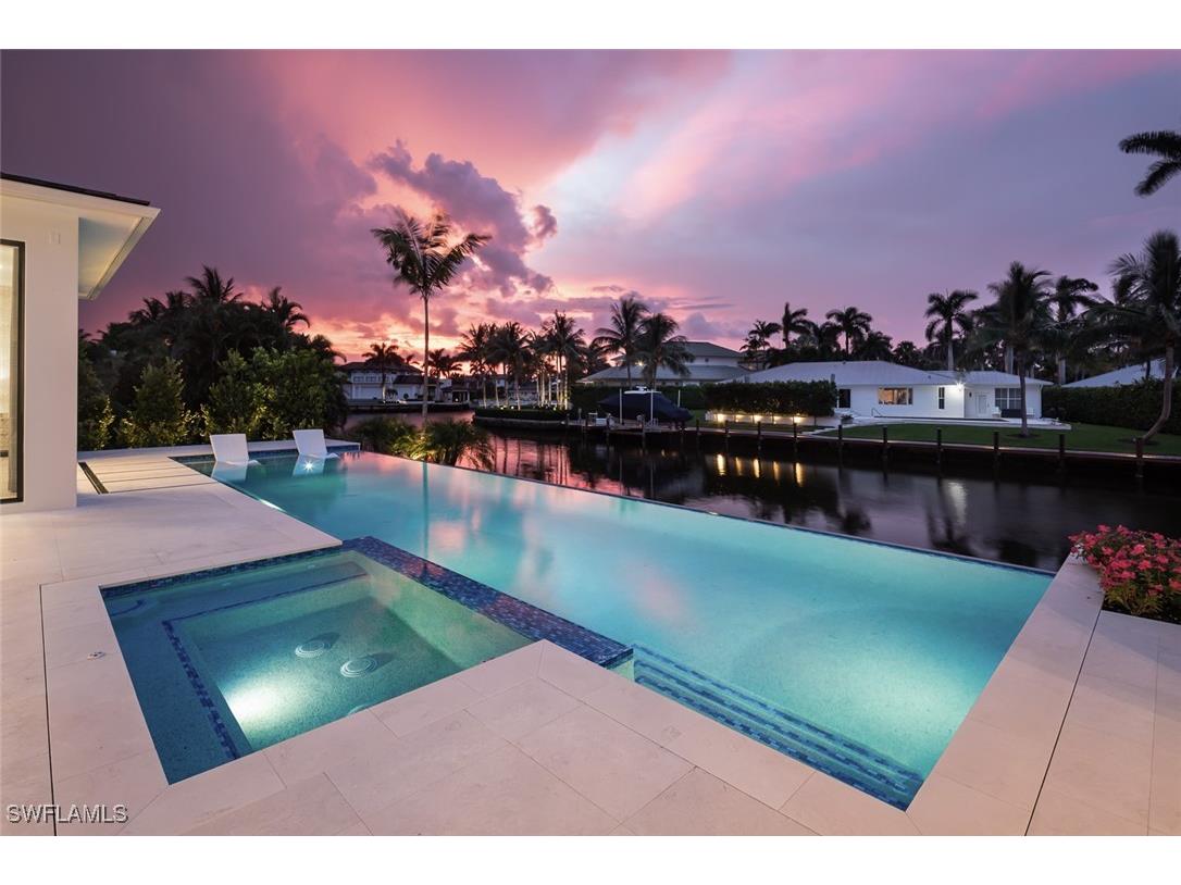 625 21st Avenue S Naples FL 34102 225069425 image3