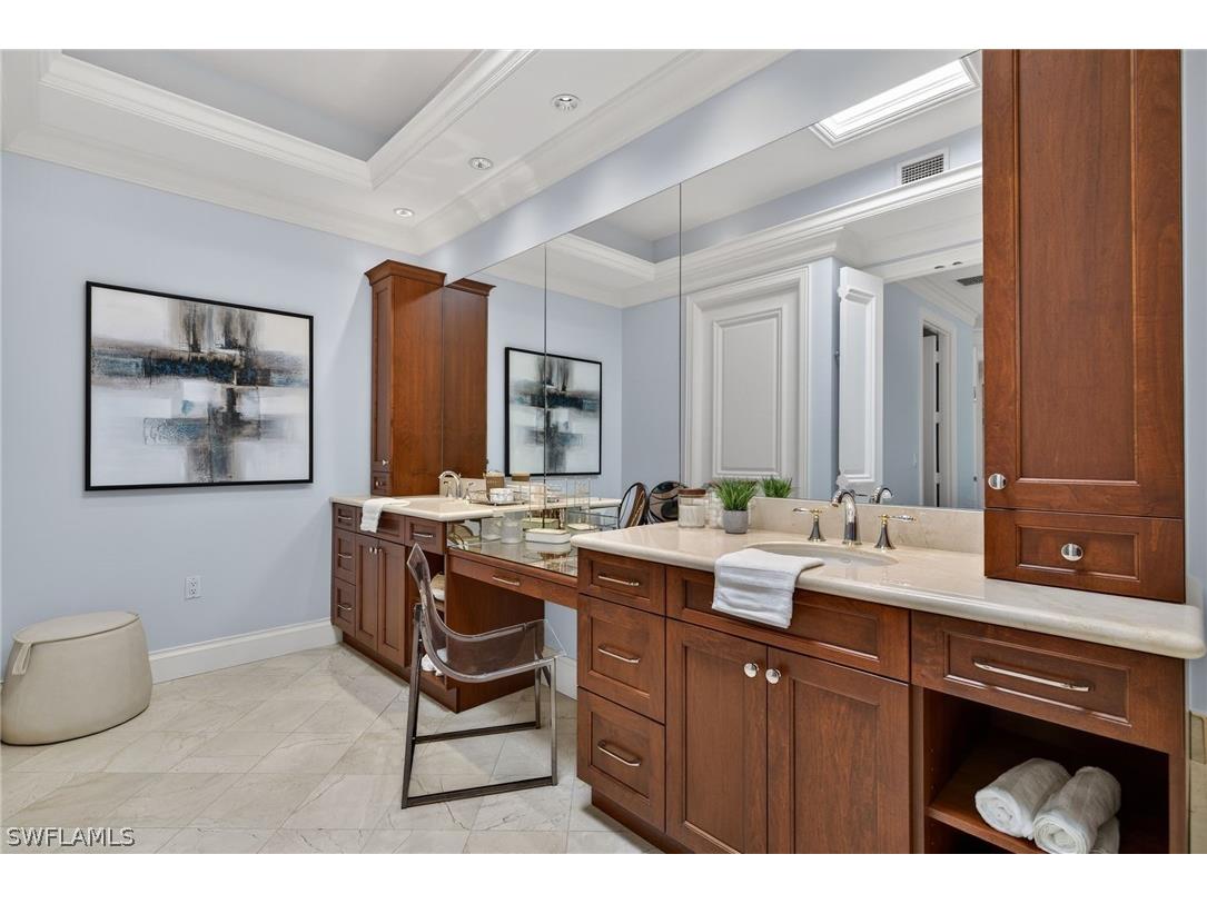 625 5th Avenue S #PH-302 Naples FL 34102 226010612 image18