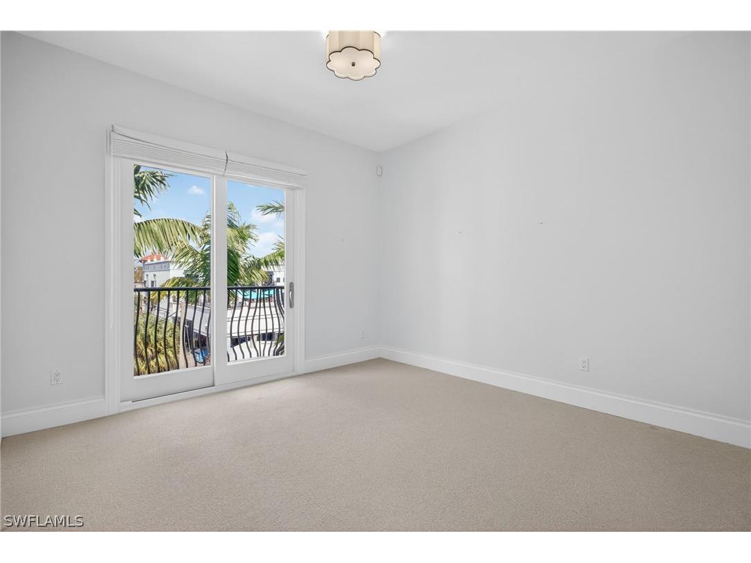 625 5th Avenue S #PH-302 Naples FL 34102 226010612 image22
