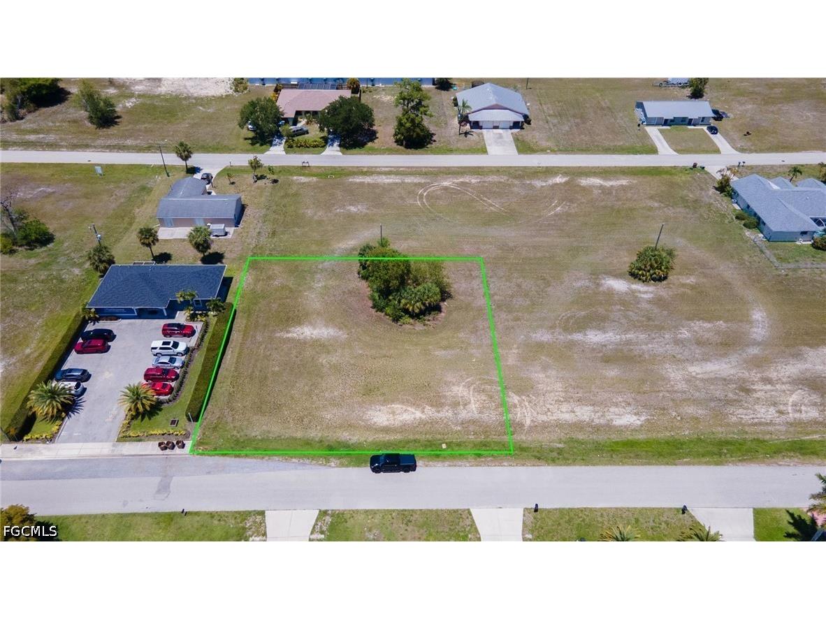 625 & 621 SW 4th Street Cape Coral FL 33991 2026021236 image2