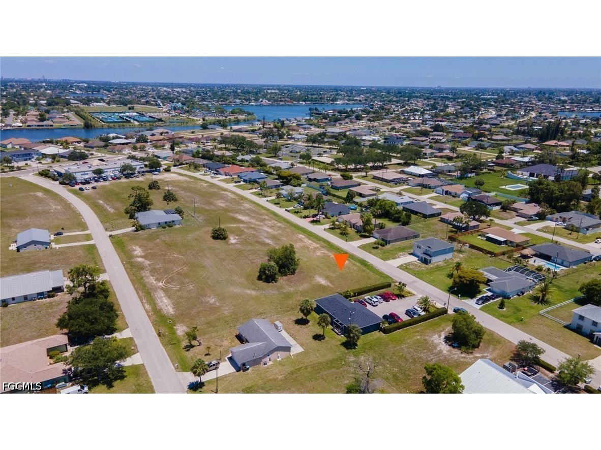 625 & 621 SW 4th Street Cape Coral FL 33991 2026021236 image6