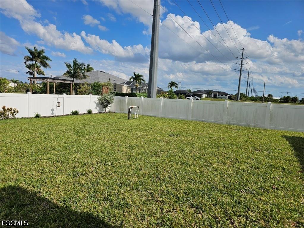 625 El Dorado Boulevard N Cape Coral FL 33993 2025026434 image30