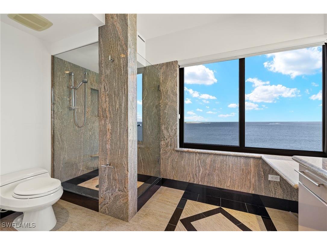 625 La Peninsula Boulevard #625 Naples FL 34113 225046160 image21