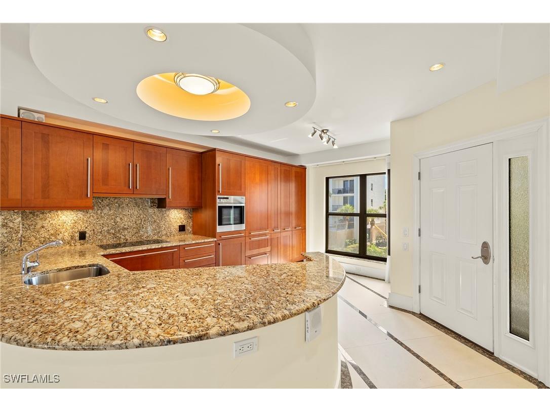625 La Peninsula Boulevard #625 Naples FL 34113 225046160 image7