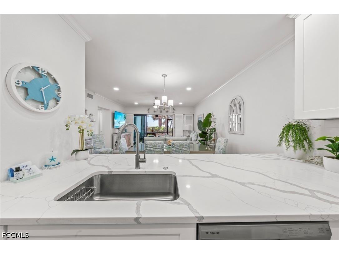 625 Nerita Street #C Sanibel FL 33957 2026019053 image15