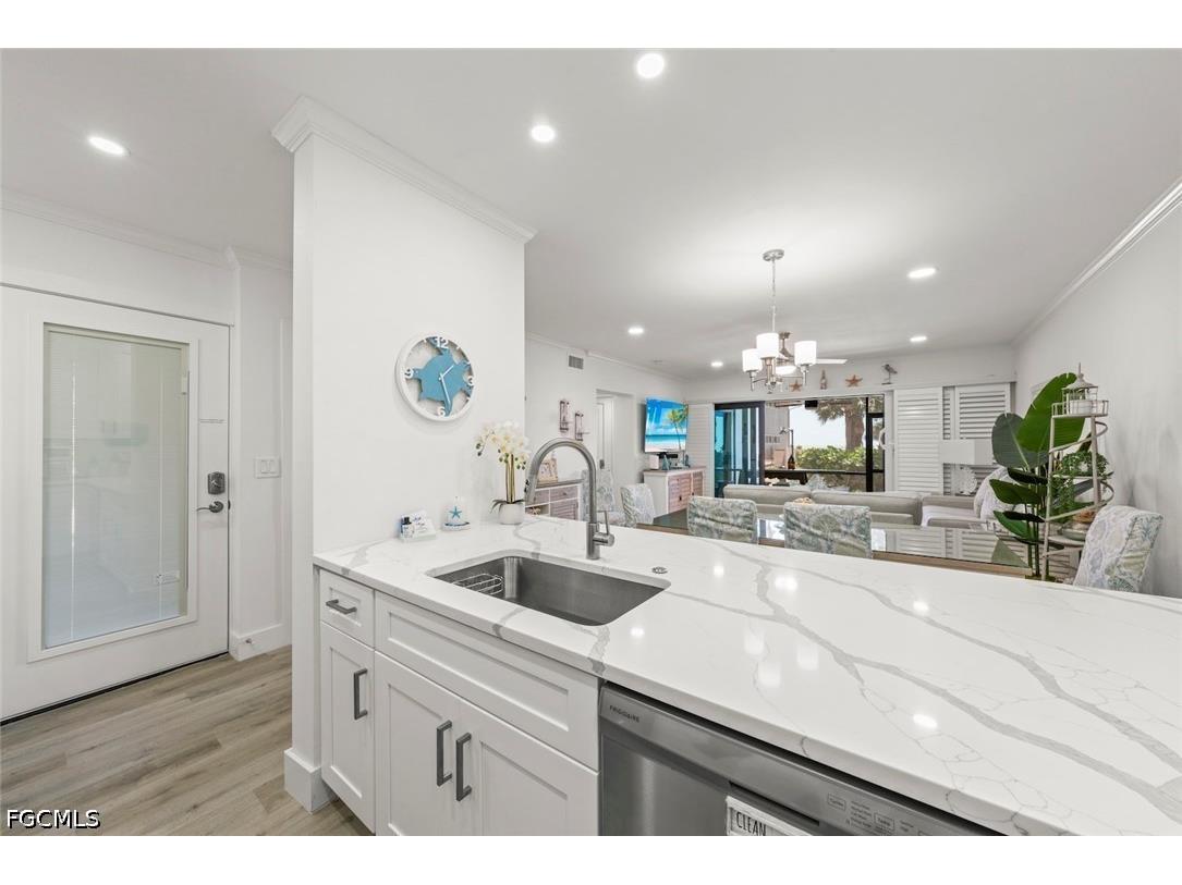 625 Nerita Street #C Sanibel FL 33957 2026019053 image9