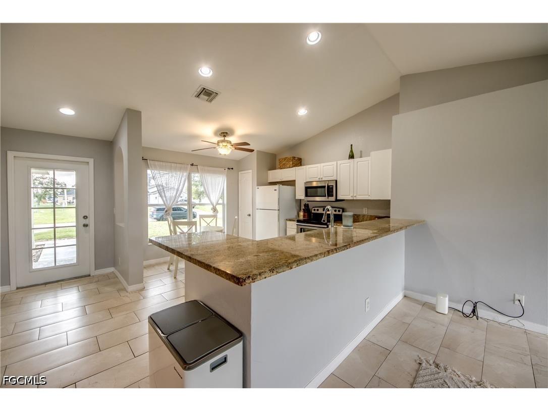 625 SW 11th Terrace Cape Coral FL 33991 2026028888 image11