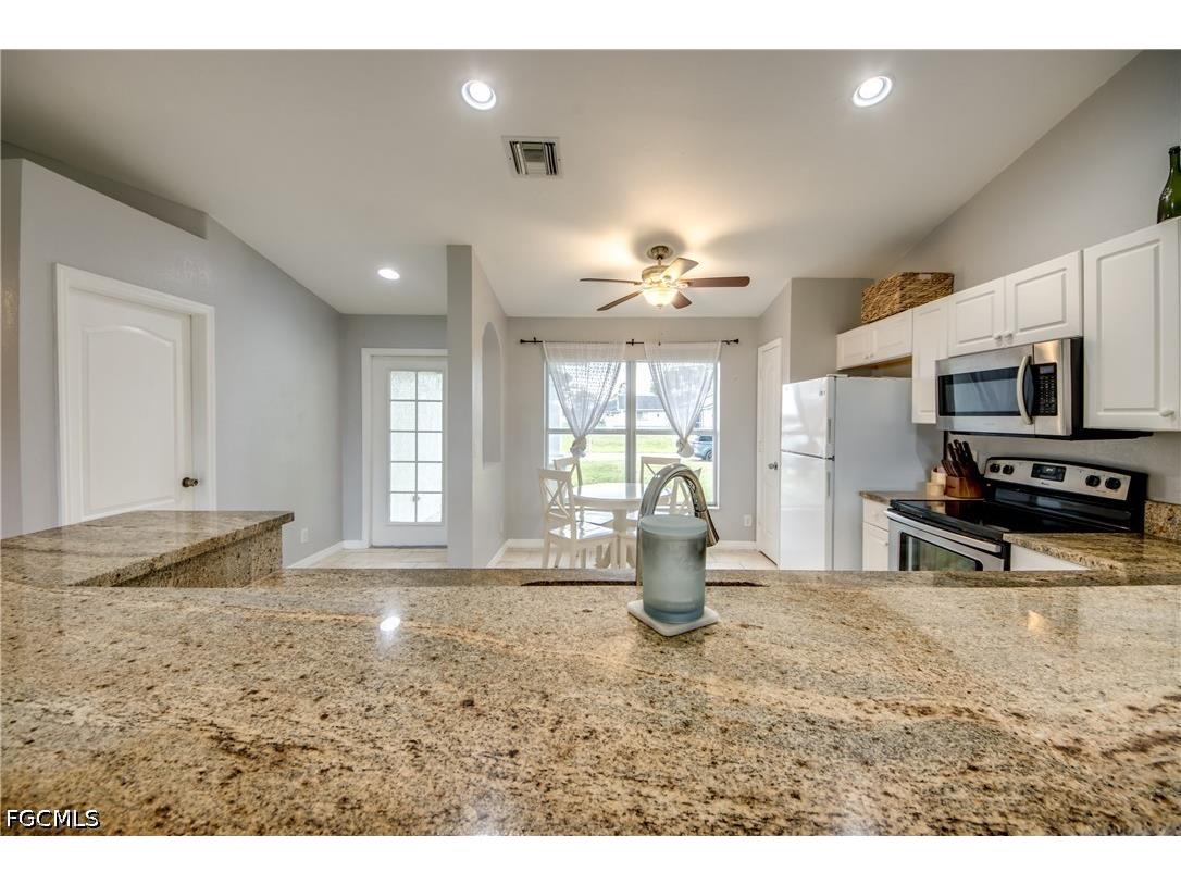 625 SW 11th Terrace Cape Coral FL 33991 2026028888 image12