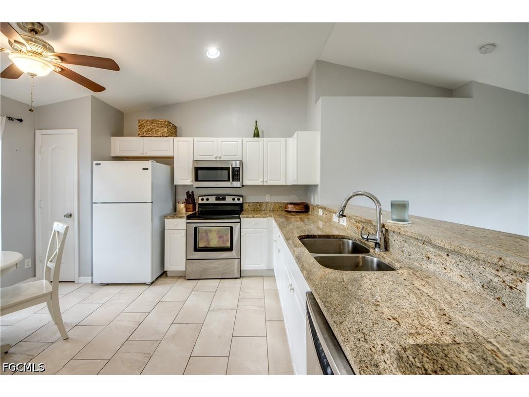 625 SW 11th Terrace Cape Coral FL 33991 2026028888 image14