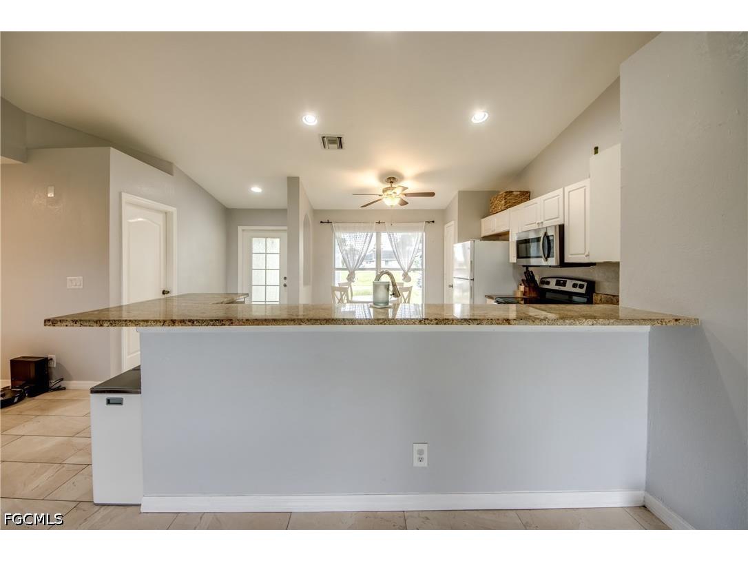 625 SW 11th Terrace Cape Coral FL 33991 2026028888 image16