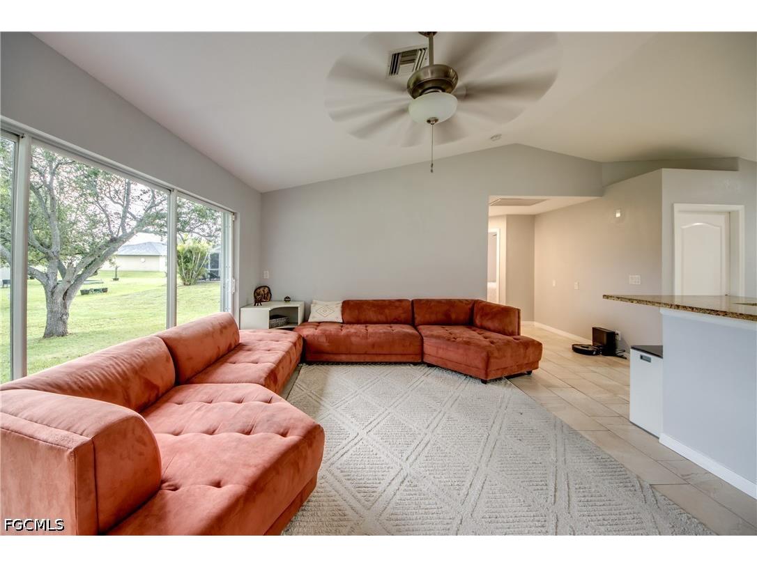 625 SW 11th Terrace Cape Coral FL 33991 2026028888 image20