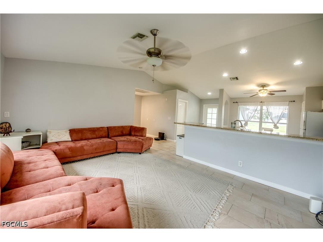 625 SW 11th Terrace Cape Coral FL 33991 2026028888 image21