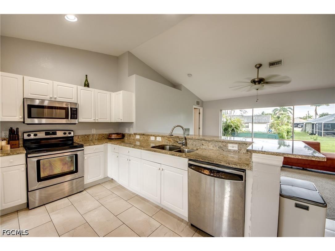 625 SW 11th Terrace Cape Coral FL 33991 2026028888 image3