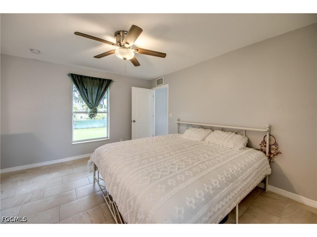 625 SW 11th Terrace Cape Coral FL 33991 2026028888 image34
