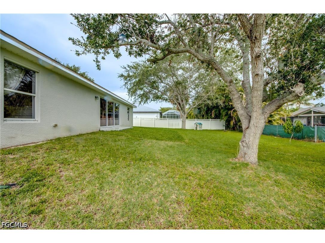 625 SW 11th Terrace Cape Coral FL 33991 2026028888 image46