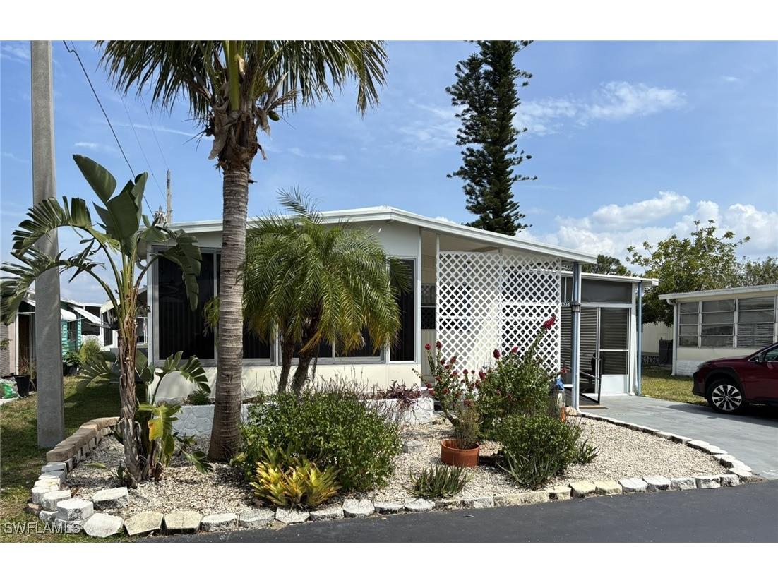 625 Vista Drive North Fort Myers FL 33917 225031085 image1