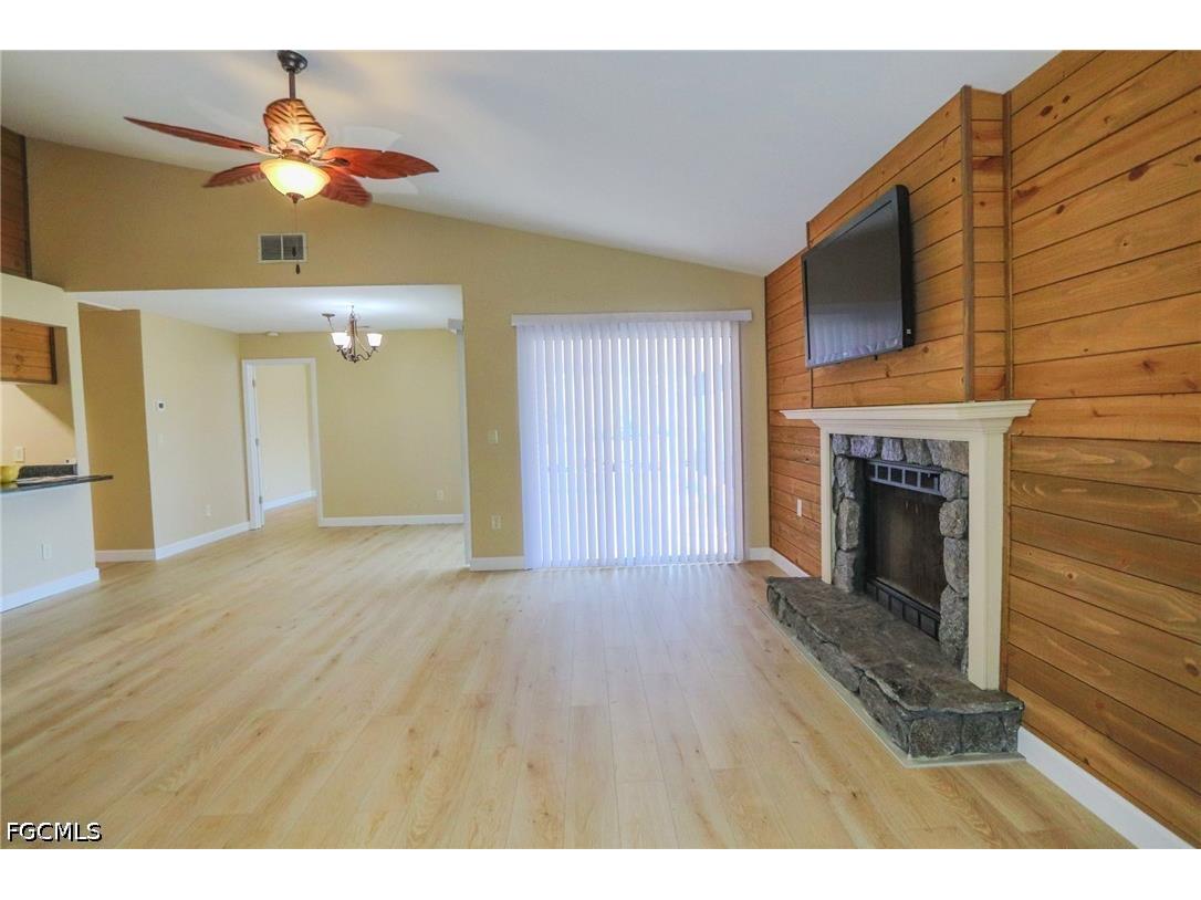 6250 Timberwood Circle #101 Fort Myers FL 33908 2026021284 image4