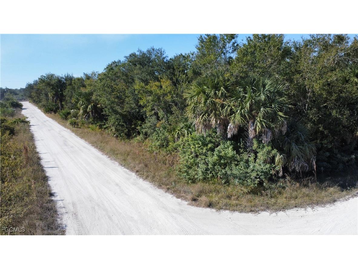 6251 Austrian Boulevard Punta Gorda FL 33982 2025021016 image3