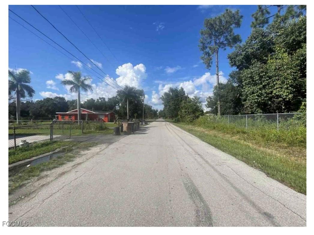 6251 Hamilton Drive Fort Myers FL 33905 2025015868 image2