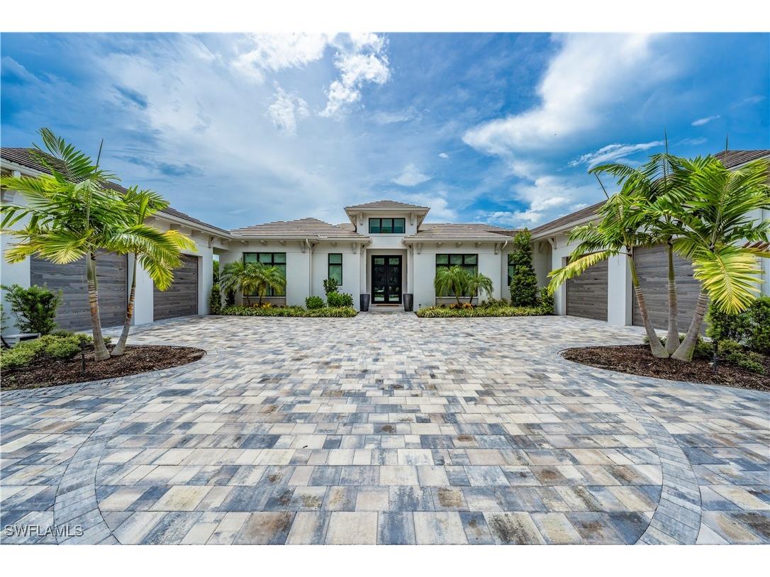 6253 Highcroft Drive Naples FL 34119 225068197 image1