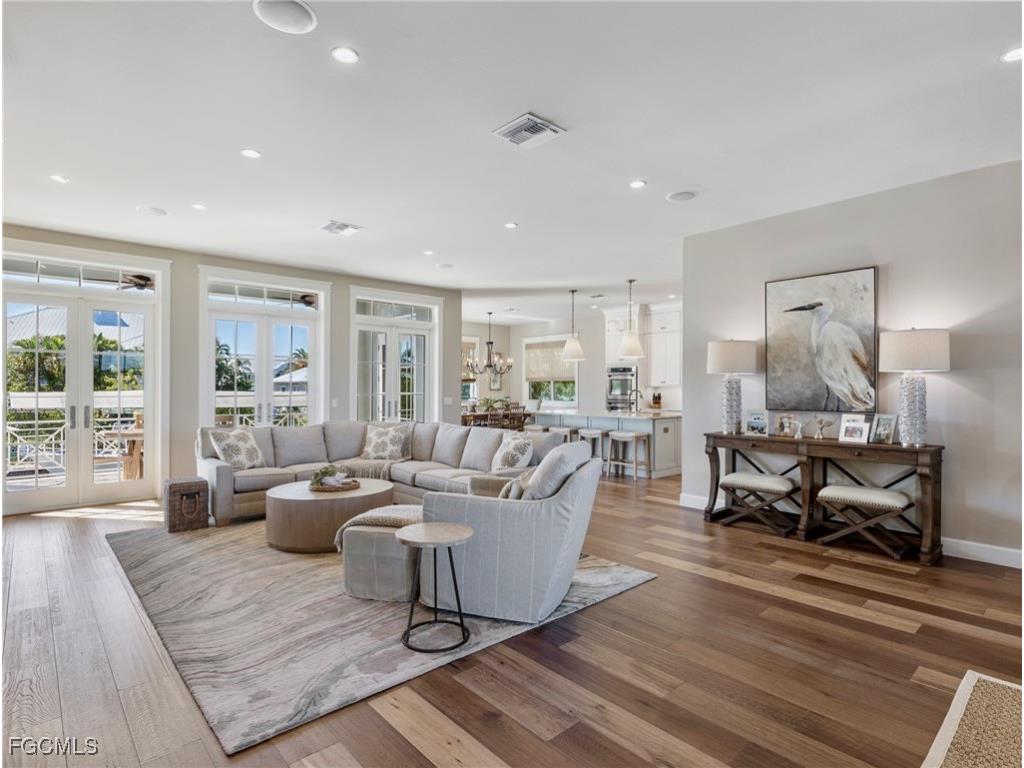 6255 Cocos Drive Fort Myers FL 33908 2025021539 image5