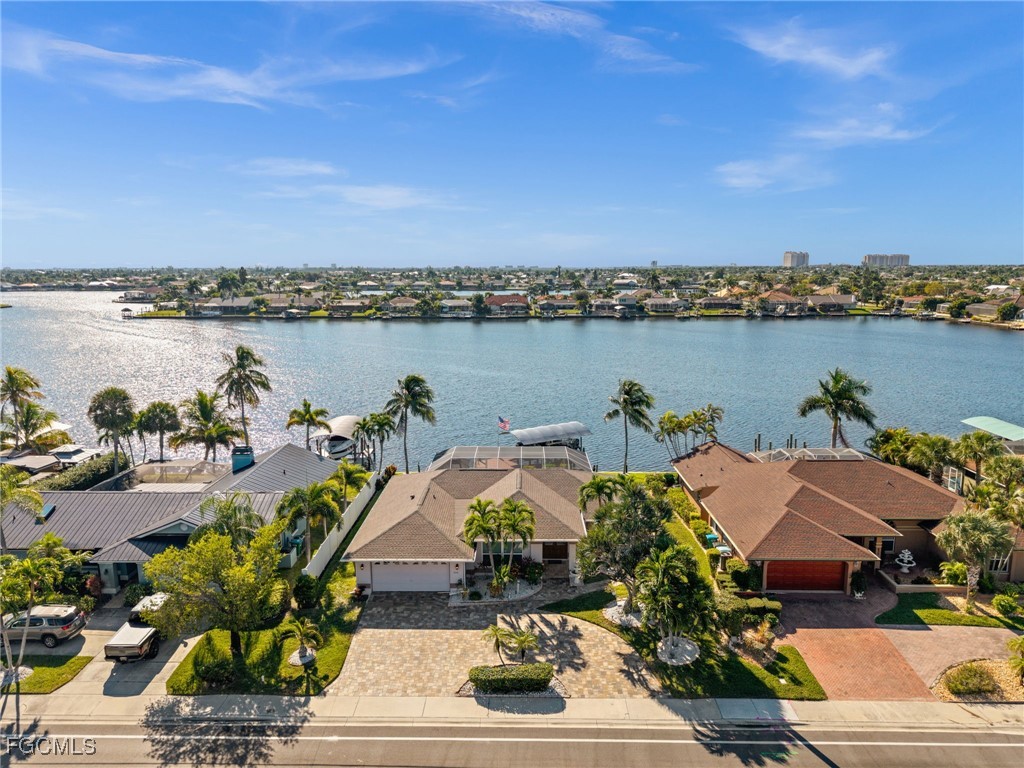 626 Cape Coral Parkway W Cape Coral FL 33914 2025022065 image1