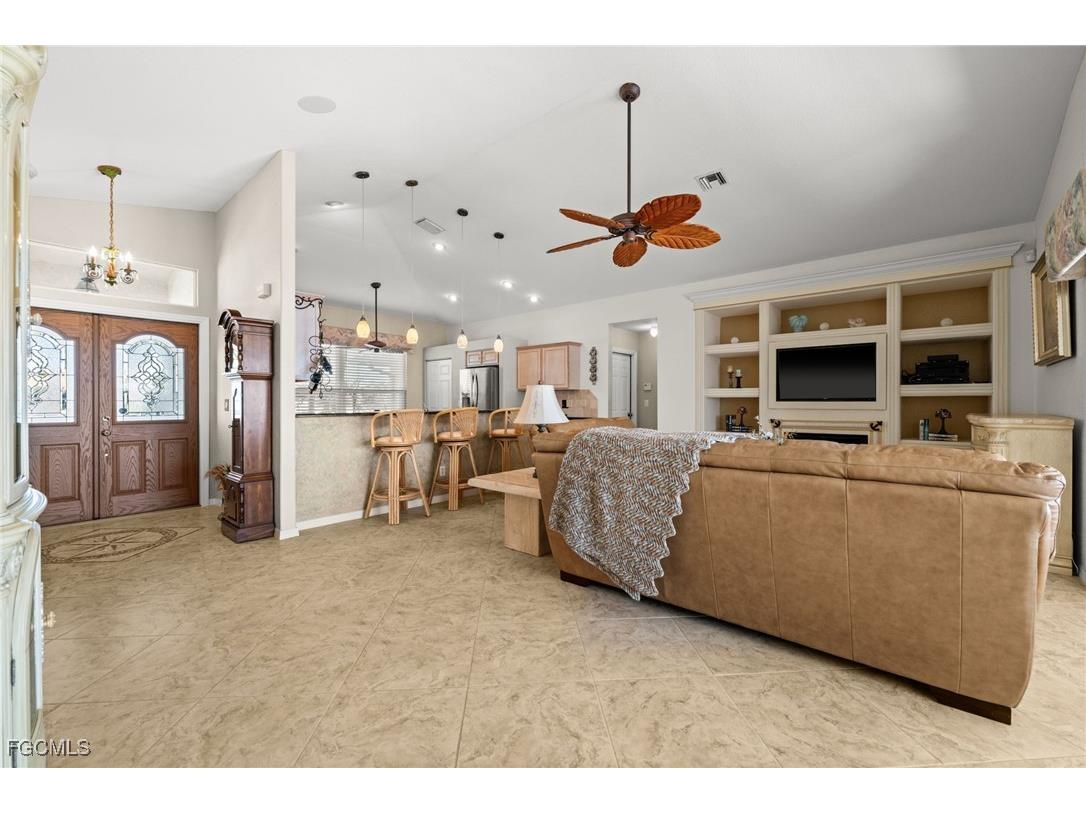 626 Cape Coral Parkway W Cape Coral FL 33914 2025022065 image11