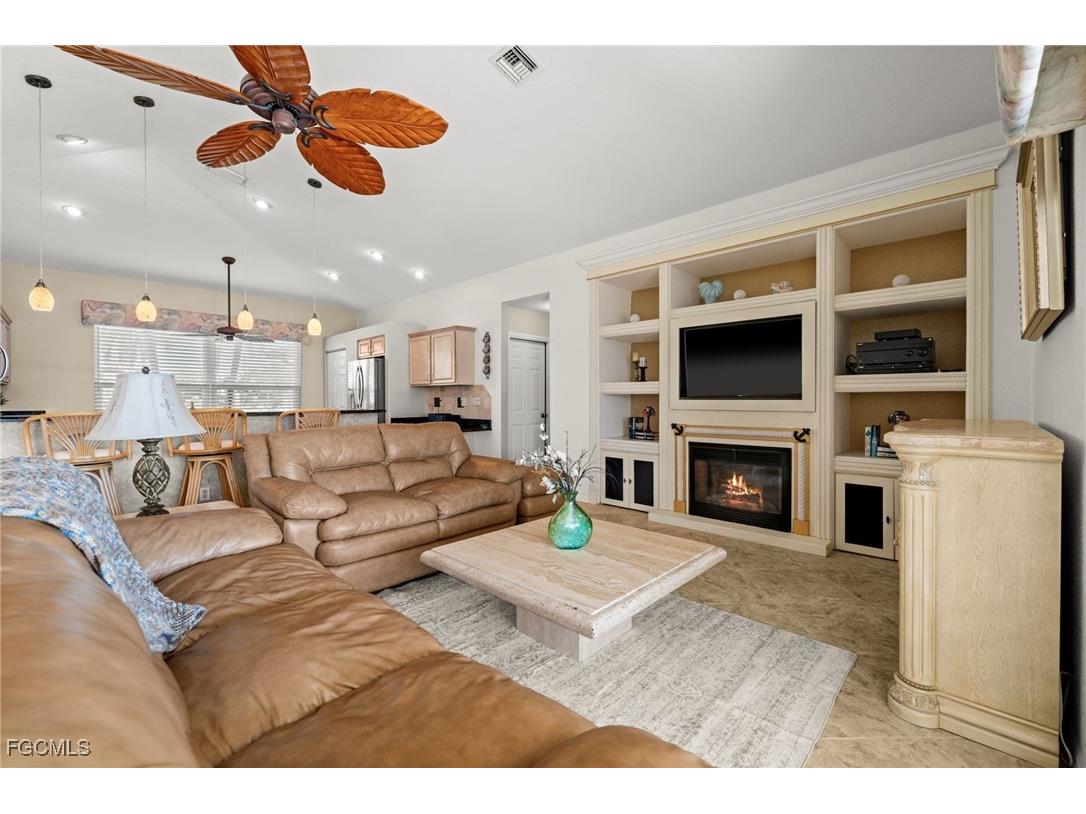 626 Cape Coral Parkway W Cape Coral FL 33914 2025022065 image12