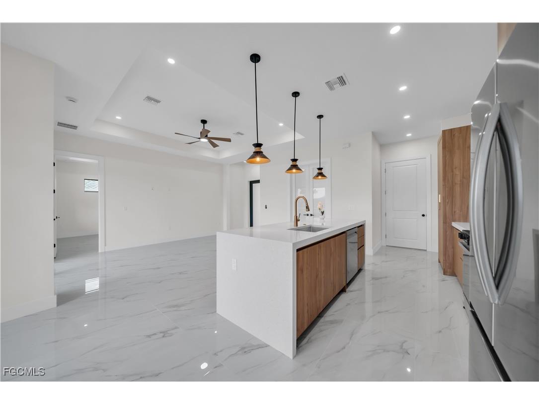 626 NE 8th Street Cape Coral FL 33909 2025020167 image13